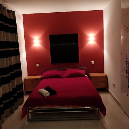 Paceville Avenue Apartment Saint Julian's Ngoại thất bức ảnh